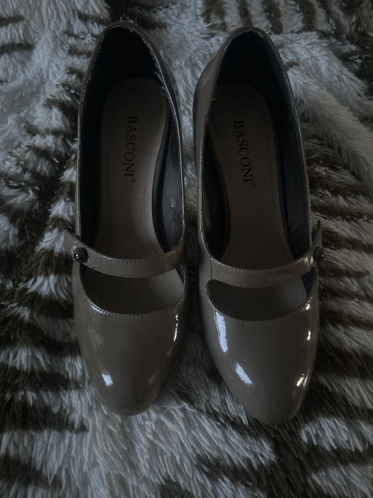 Обувь женская импортная