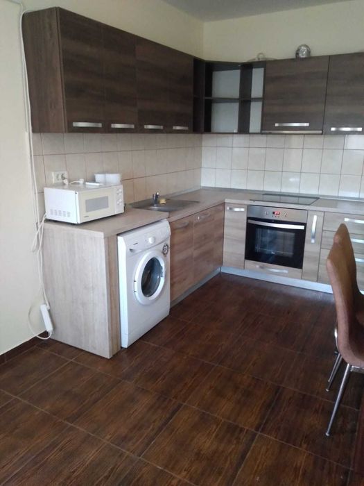Apartament la casa de inchiriat