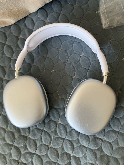 Продаётся Наушник