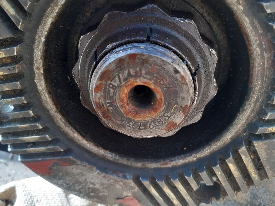 Продавам заден мост за Ивеко карго