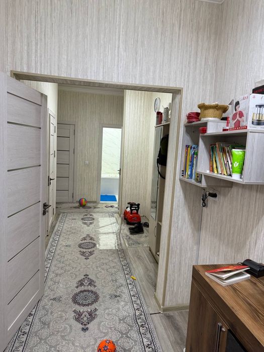 Сотилади 3 хонали янги Дархон.