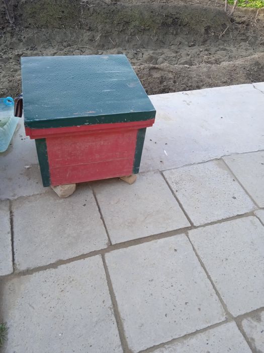 Yangi yashiklar sotiladi