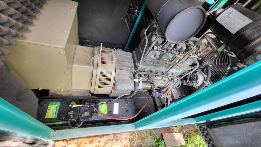 Vând generator cu automatizare Deutz