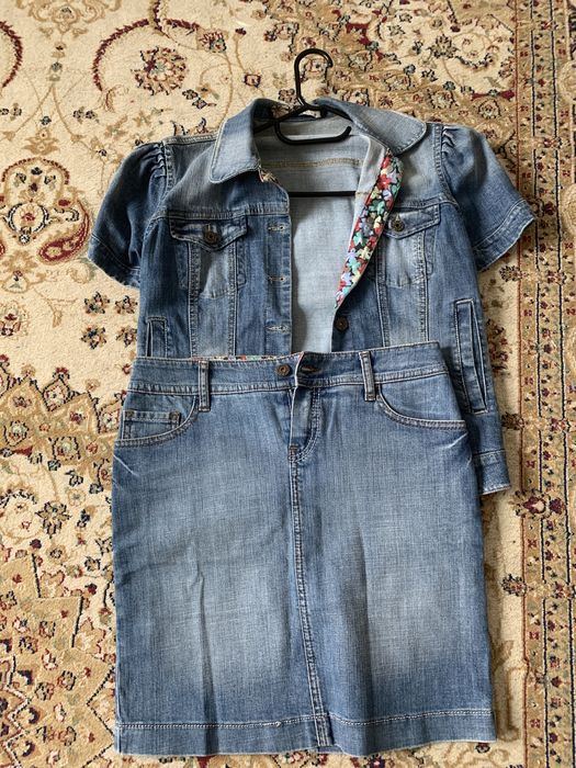 Костюм женскии