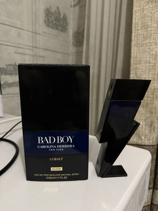 Парфюм carolina herrera