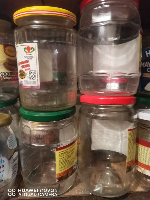 Буркани малки и големи