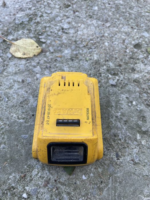 Батерии DEWALT 18V