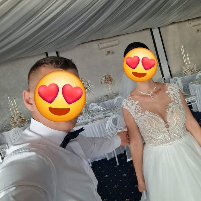 Rochie mireasa cu voal si cerc