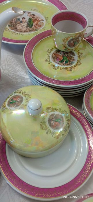 Продам сервиз Мадонна