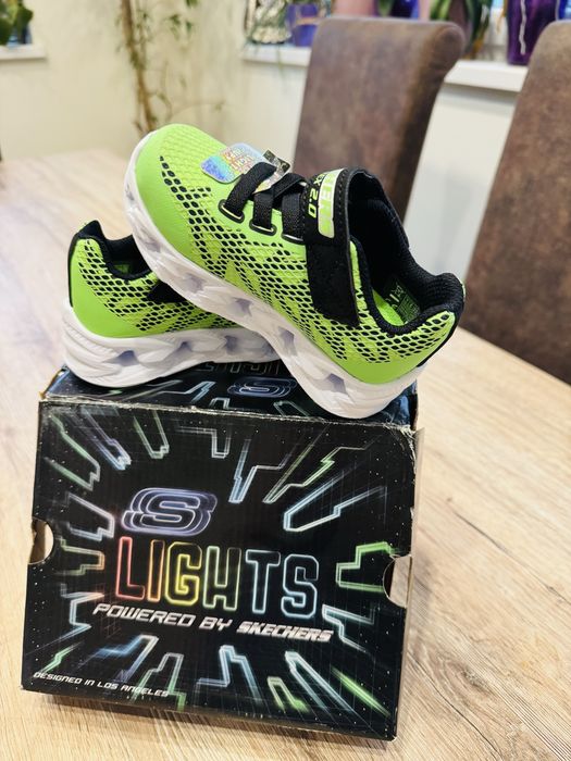 Маратонки Skechers lights