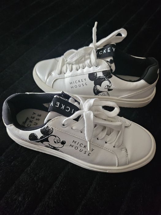 Adidași Mickey Mouse mărimea 37