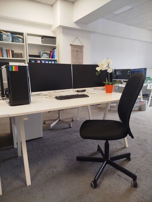 Mobilier de birou  birou+scaun
