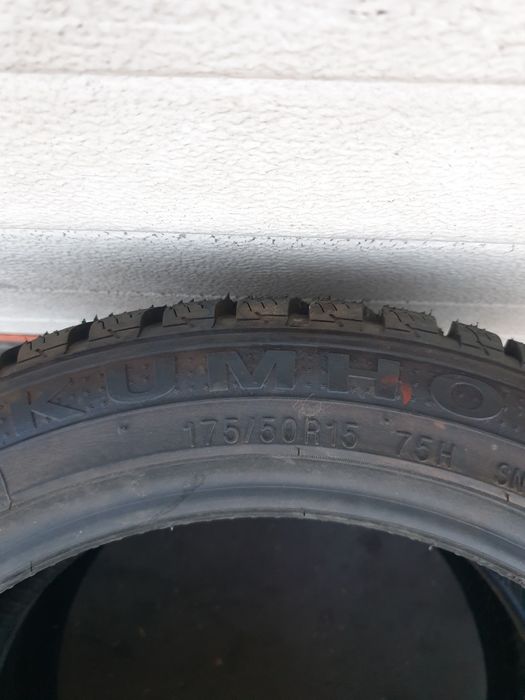 Нови зимни Гуми 2 броя KUMHO IZen KW23 175 50 R15