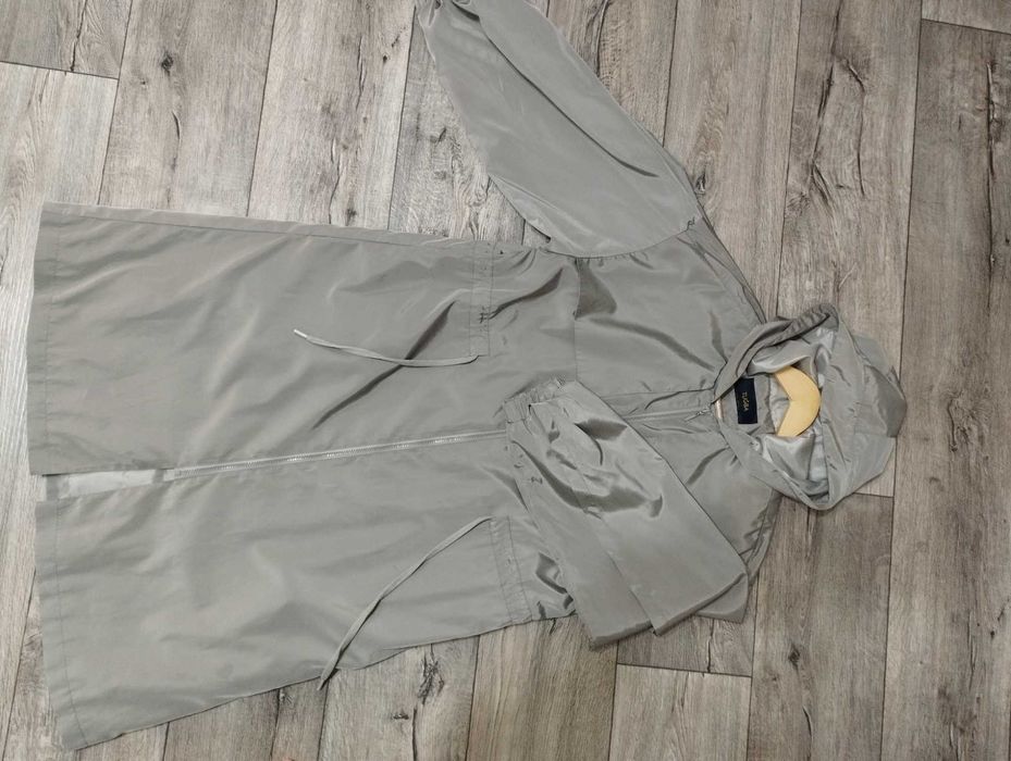 Куртки плащи пальто спортивные костюмы