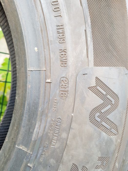 Cauciucuri/anvelope 235/75/17,5 pireli si continental  fără defecte