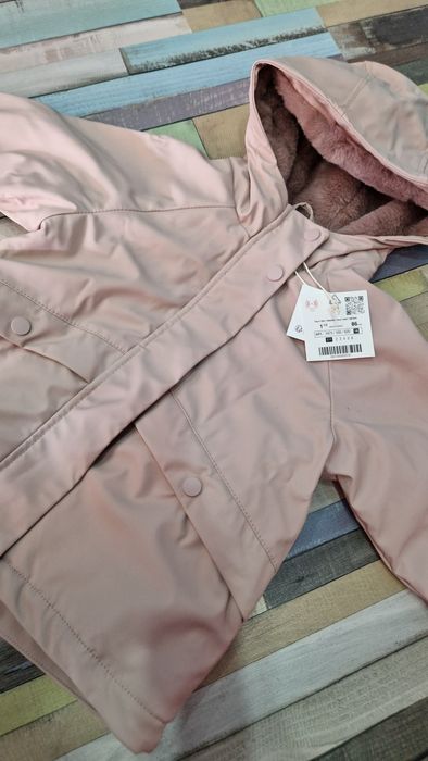 ново бебешко яке Zara