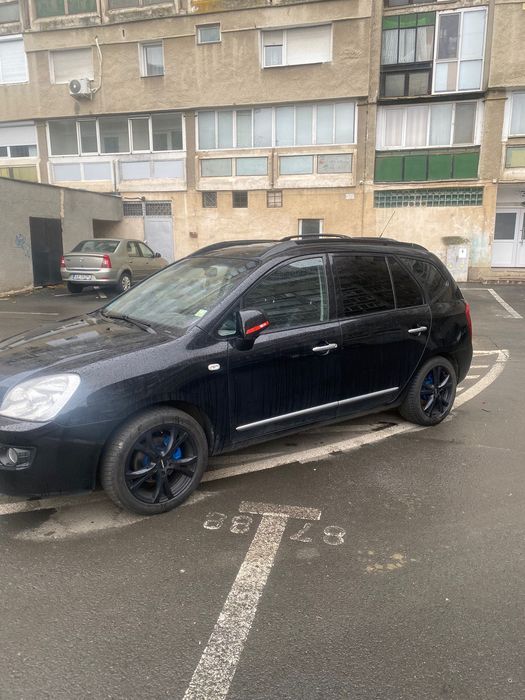 KIA Carens