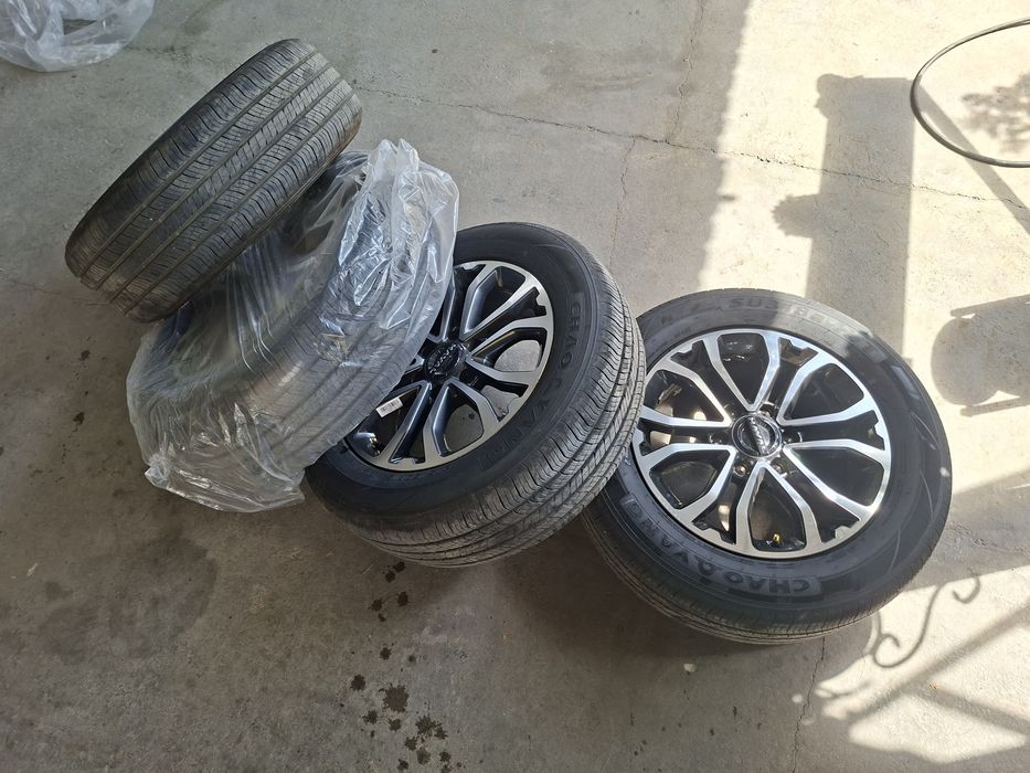 Продам новые оригинальные болоны с дисками .