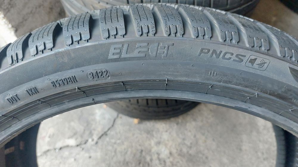 Нови гуми 265/35/22 Pirelli Scorpion Winter 4 броя