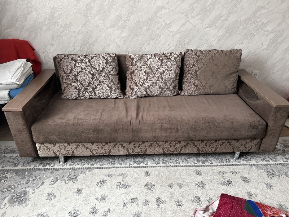 Продается  диван