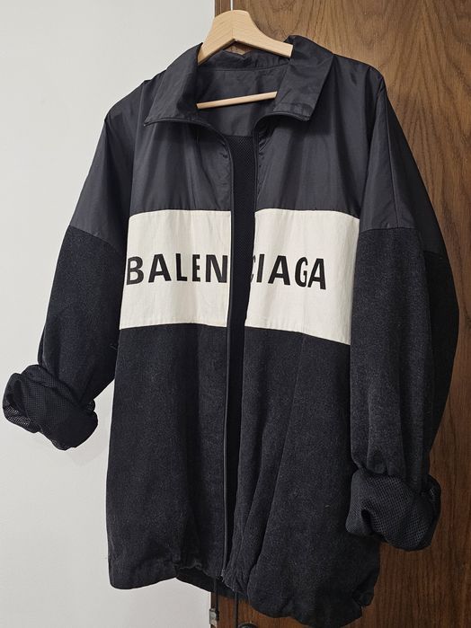 Яке Balenciaga оувърсайз