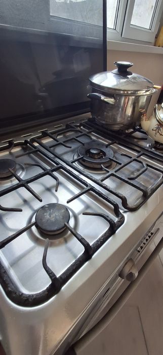 продаётся газовая плита