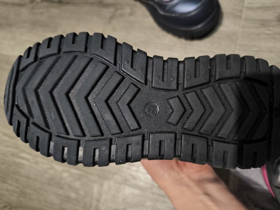 Обувь на девочку (31-32)