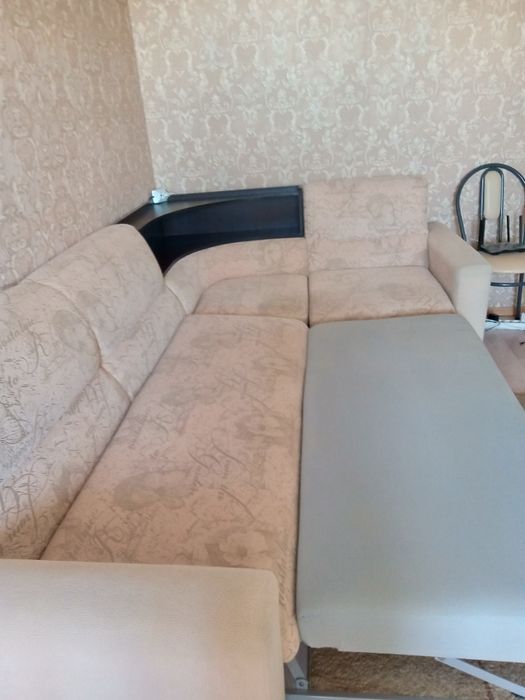 Продается диван хорошего качества
