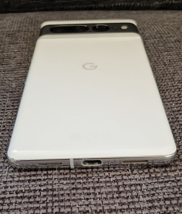Google Pixel 7 Pro (128GB, Alb) - Defect ecran / Pentru piese sau utilizare ca atare