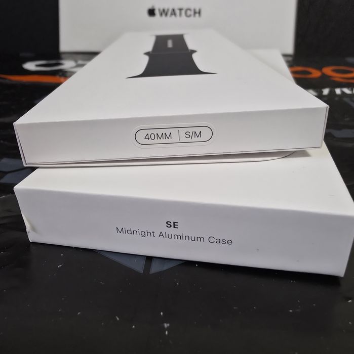 КАТО НОВ 40mm Apple watch SE 2 v3 Гаранция 2 от Ozone до '27 Black