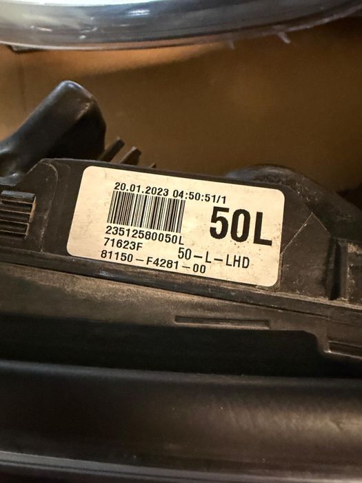 Far dreapta / stanga Toyota CH R complete Full Led Lupa 2019/2023