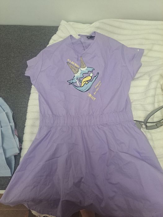 Продам одежду подростковую  по 2000