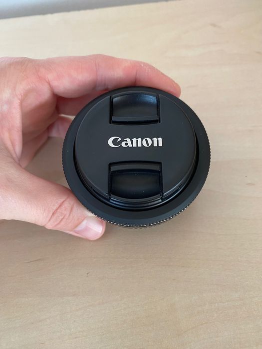 Obiectiv Canon Ef-s 24mm 2.8