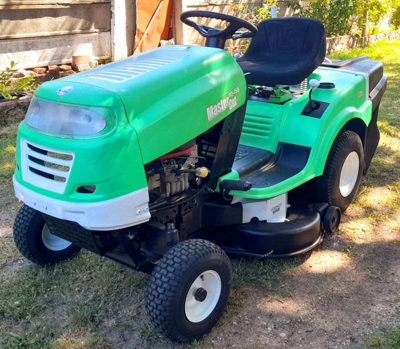 Tractoras Profesional Tuns iarbă sau gazon MTD MASTERCUT 7TREPTE Brigs&Stratton 15,5HP 92CM Model 2018