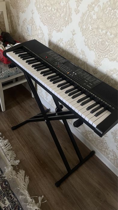 Синтезатор DENN DEK 603