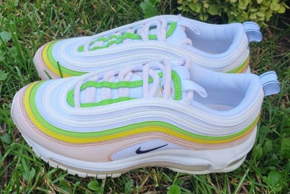 Sneakers Nike Air Max 97 mărime 36.5 si 37.5
Love marime 36.5 si
Love marim6.5 si