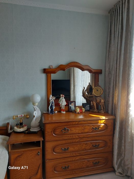 Спальный гарнитур (итальянский дуб)