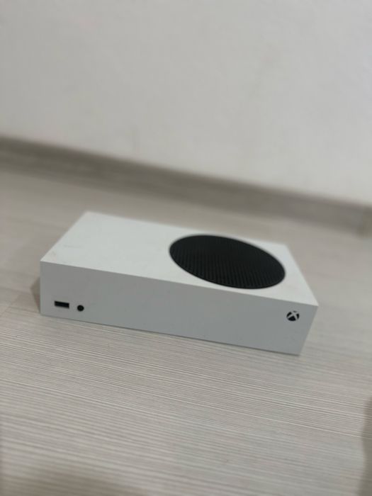 Xbox Series S 512GB – stare foarte bună