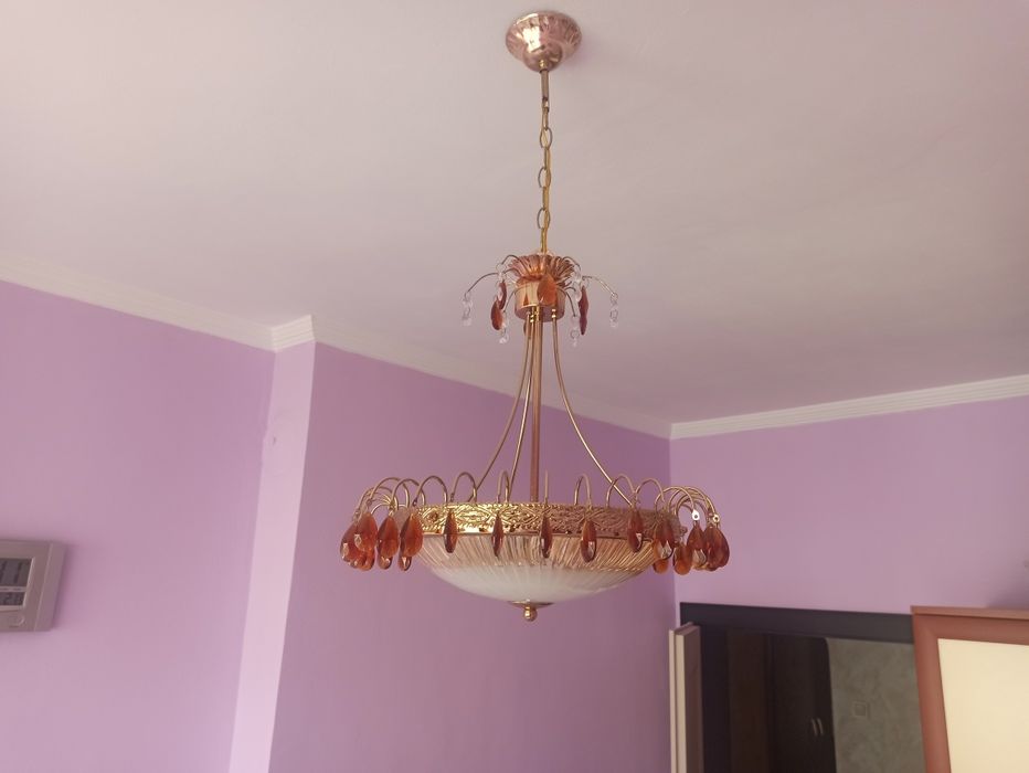 Полилеи за таван