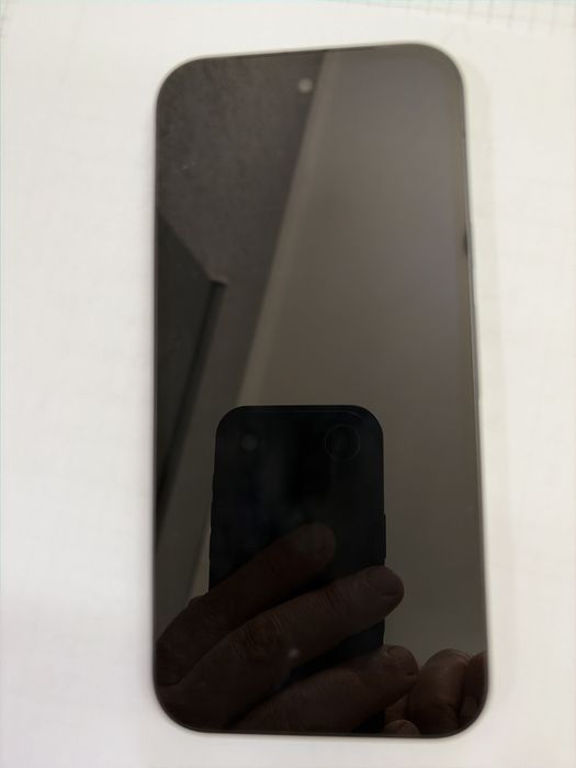 Pixel 9a продаю.