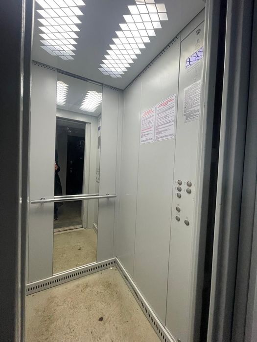 Продаётся 3 комн Строитель