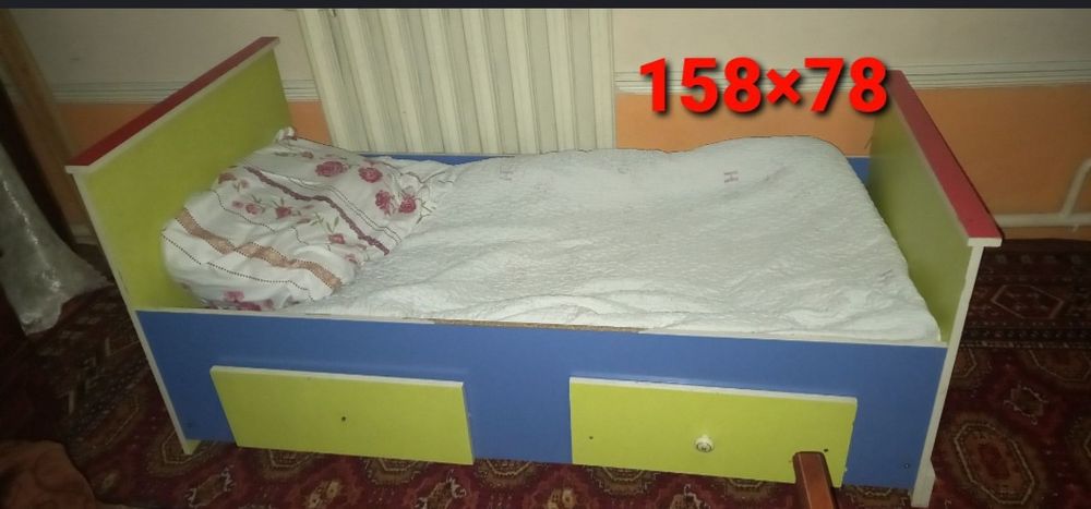 Bollar kravati sotiladi