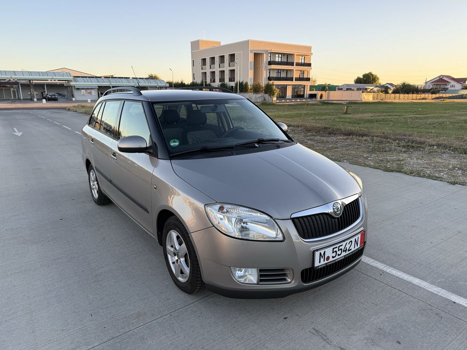 SKODA Fabia 2009 — imagine 1