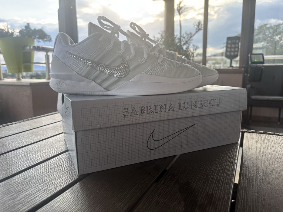 Sabrina 3 sneakers