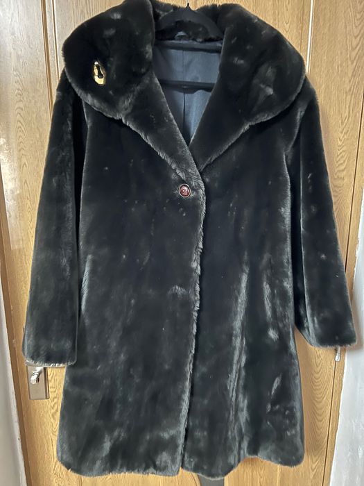 Haină de blană artificială neagră, elegantă, Made in Italy
