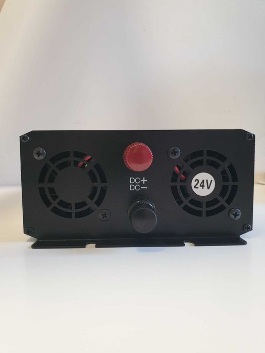 Invertor 12V sau 24V, 2,2kW, 3kW, 5kW unda sinusoidala pura,afisaj LCD