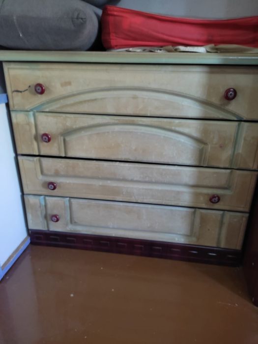 Спальный гарнитур