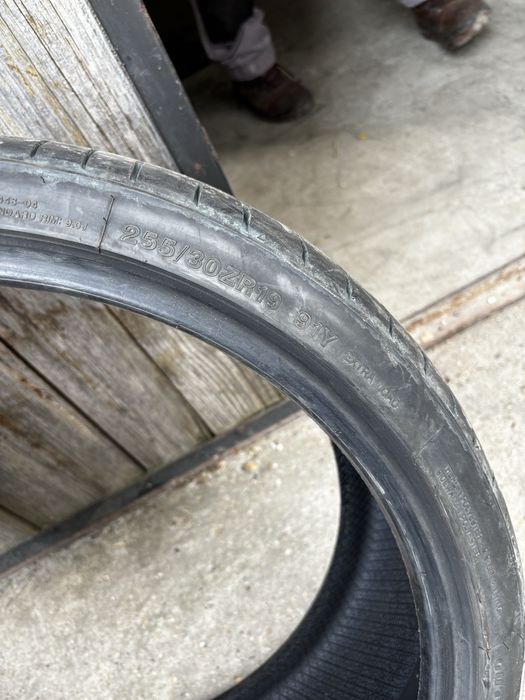 Летни гуми 255/30R19 Aplus a610 DOT23 75€ двете