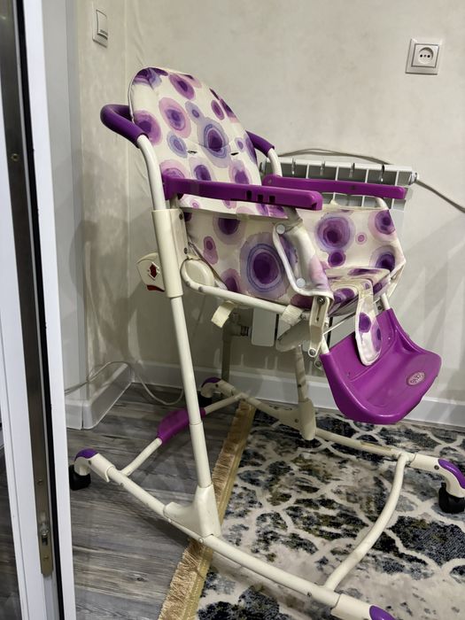 Детский столик доя кормления