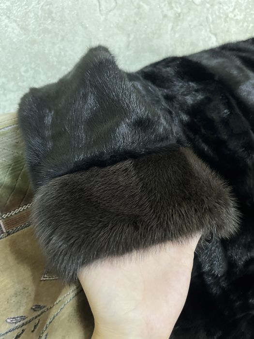 Продам норковую шубу